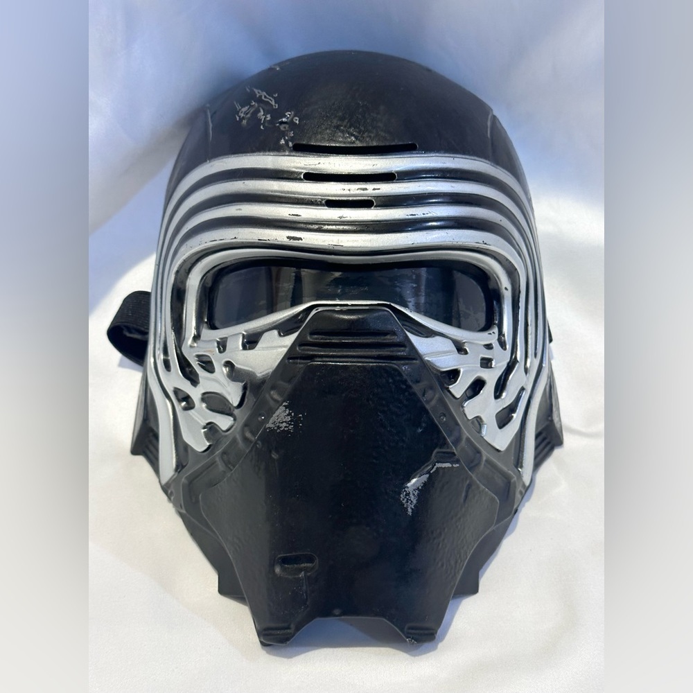 Star Wars Kylo Ren Voice Changer Helmet Mask Black Series Takara Tomy Hasbro